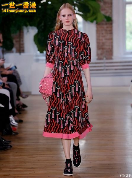 VALENTINO03.jpg