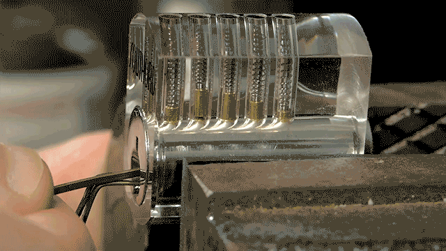 gy8zhlgrovzhnd2yget5.gif