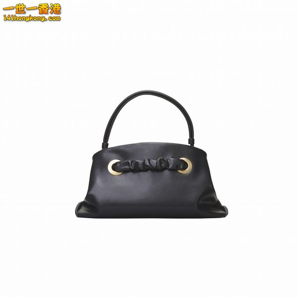 CÉLINE4.jpg