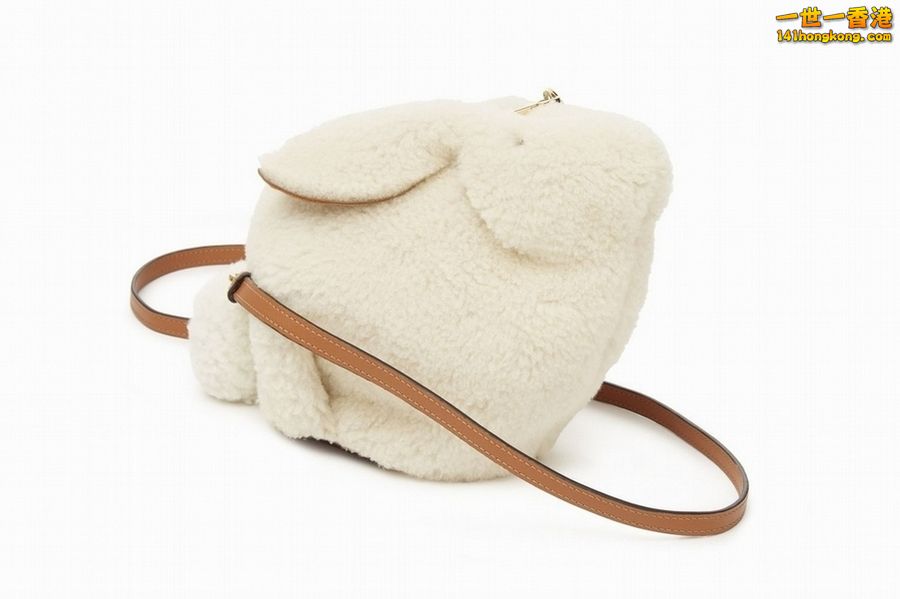 LOEWE05.jpg