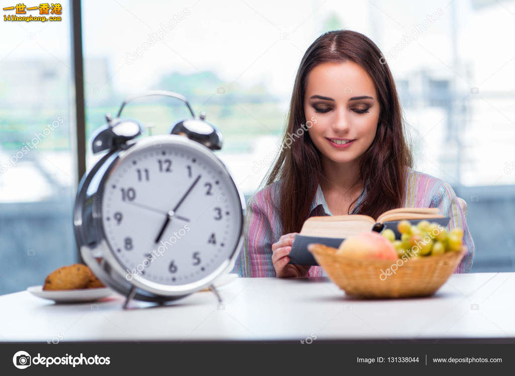 depositphotos_131338044-stock-photo-young-girl-having-breakfast-on.jpg