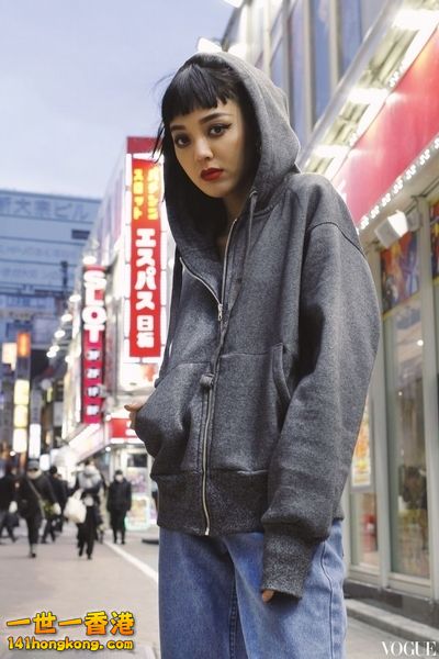 Bershka02.jpg