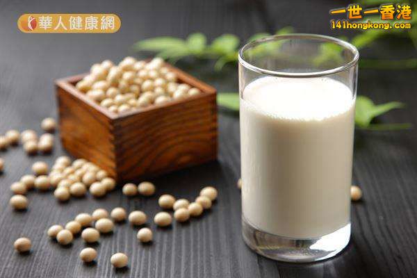 許多臨床報告認為植物性蛋白質如黃豆和豆漿，是較佳的蛋白質選擇來….jpg.jpg