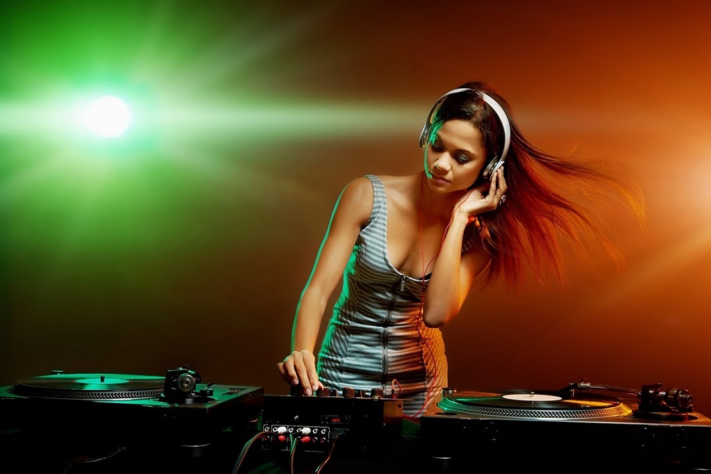 DJ-Party-Music-Girl.jpg