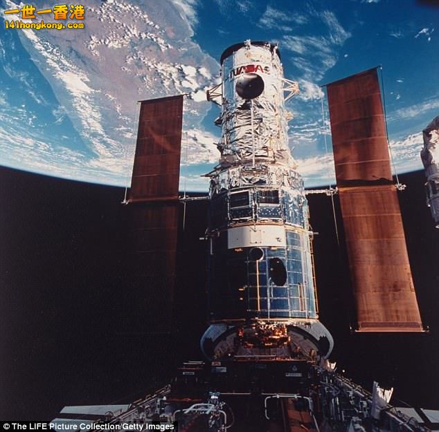 Hubble Space Telescope.jpg