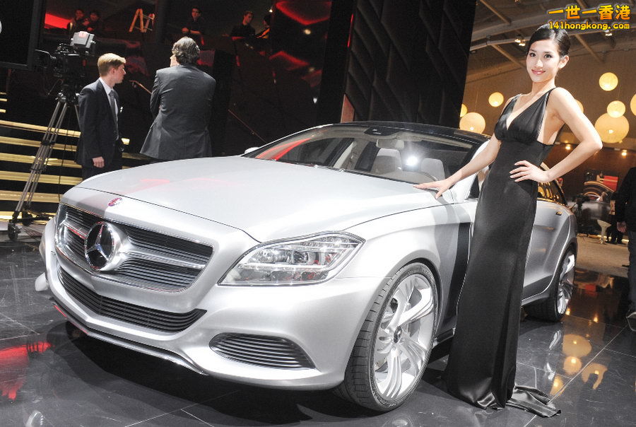 benz-auto-china-2010-benz-cls-estate-live01.jpg