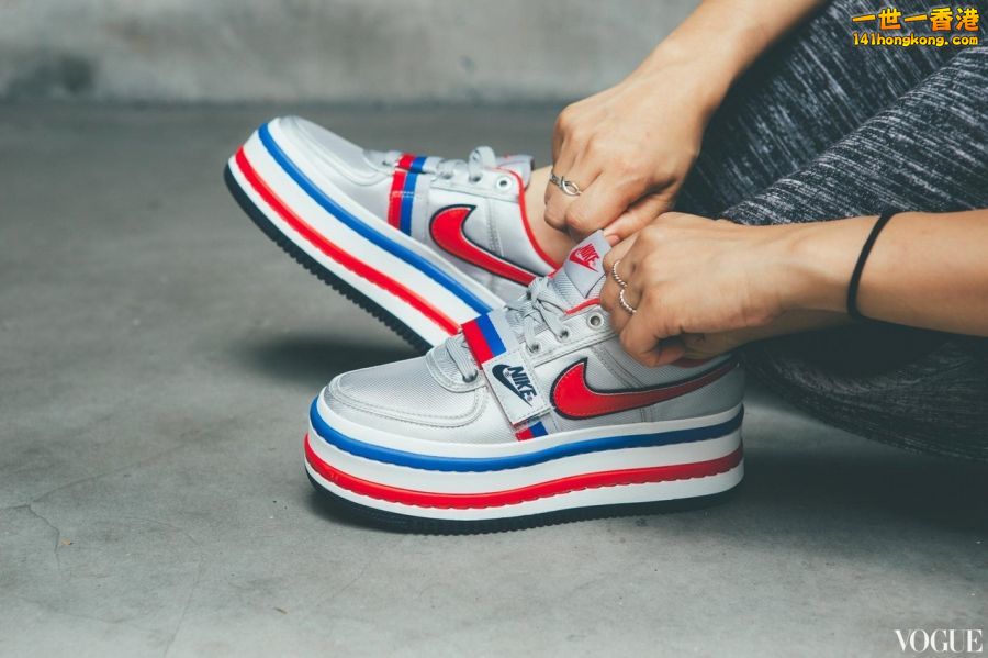 NIKE3.jpg