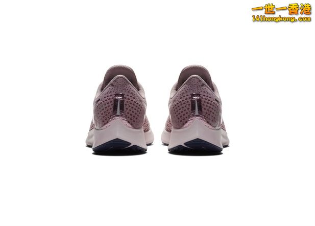 Nike3.jpg