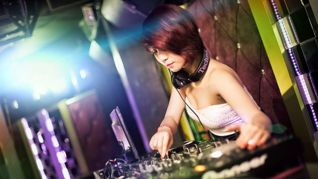 Sexy-girl-dj.jpg