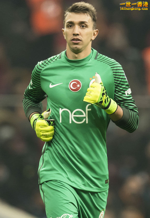 Fernando-Muslera-Chelsea-868242.jpg