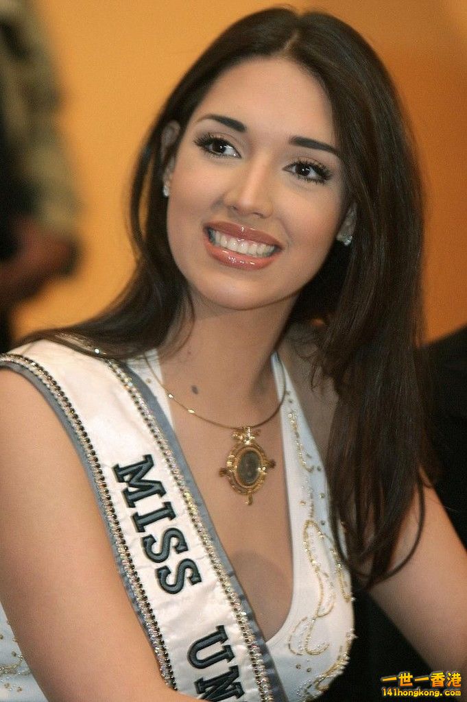 865c0e90ee9ecc383f9873dca0fb70d6_miss-universe-amelia-vega.jpg