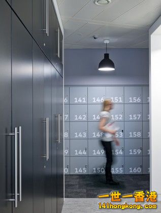 Vubiquity-20-highres-sRGB-317x420.jpg