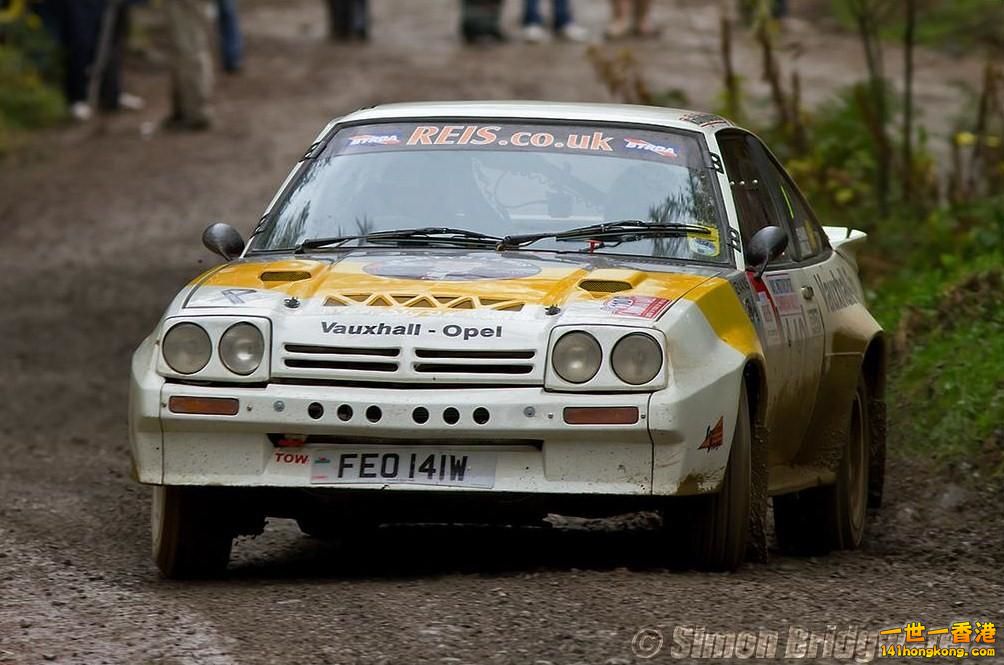 Opel Manta performing the classic Scandanavian Flick into a right hand bend in C.jpg