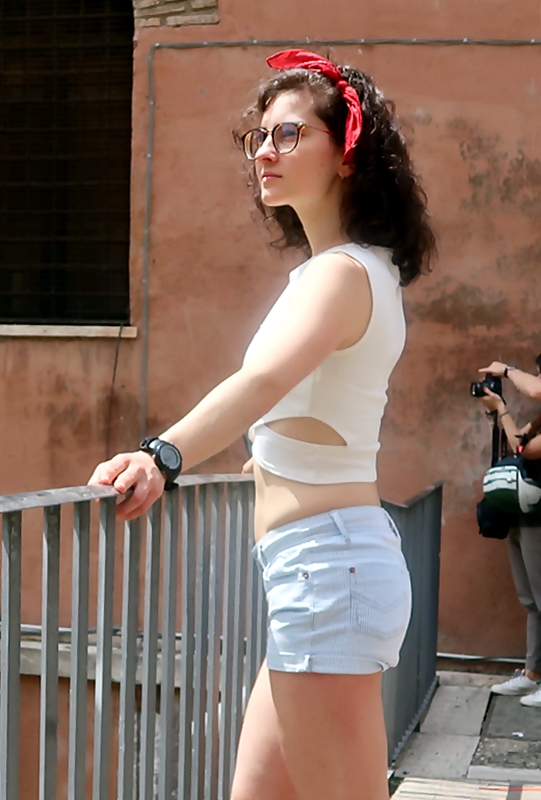 003.JPG