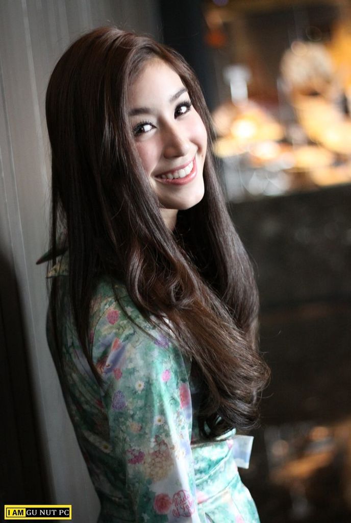 b5d79439ec774cf151710b8e11bfbc8a--asian-celebrities-yaya.jpg