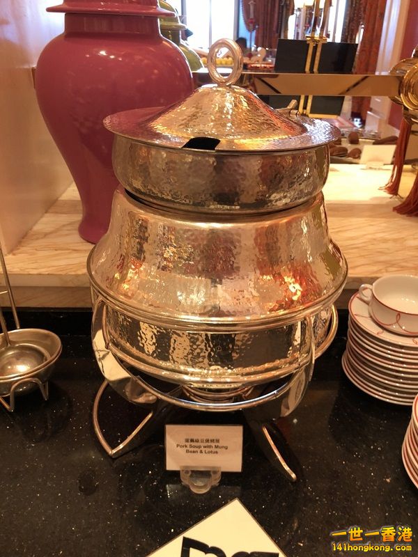 1017423l4e8ee8e86e686v 800.jpg