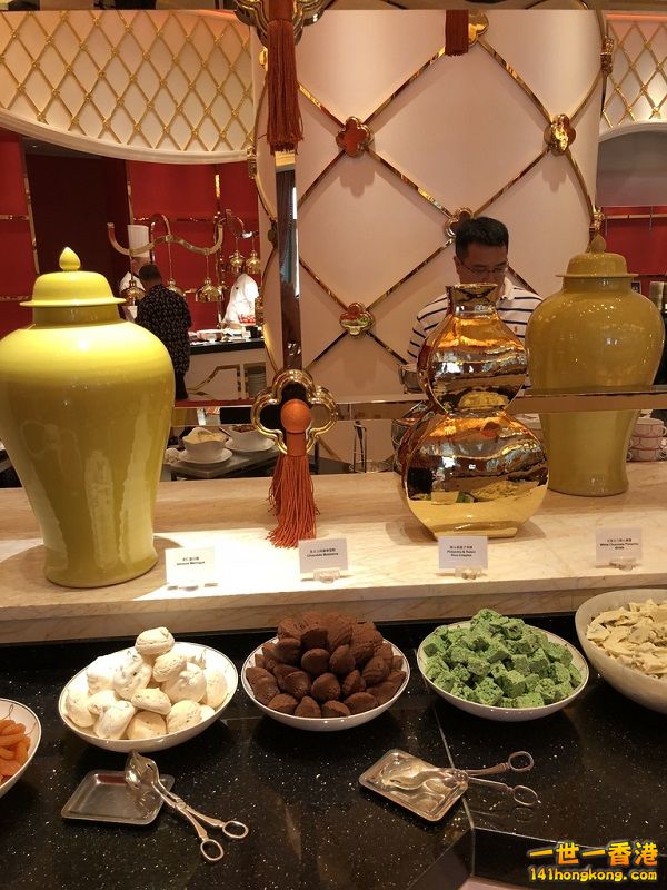 110958y1hksrpsvoc9p00r 800.jpg