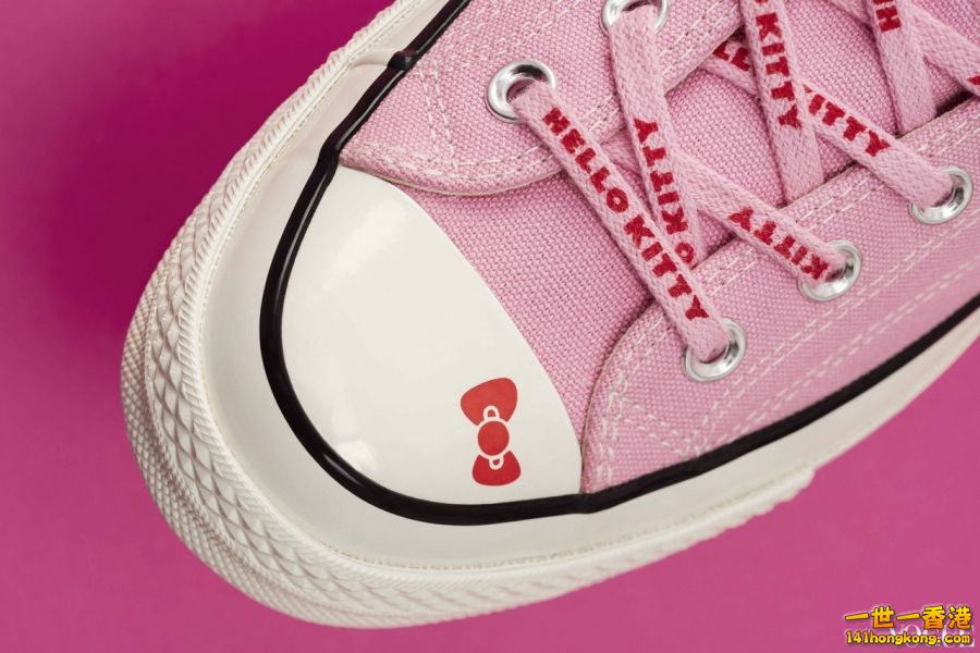 Converse04.jpg