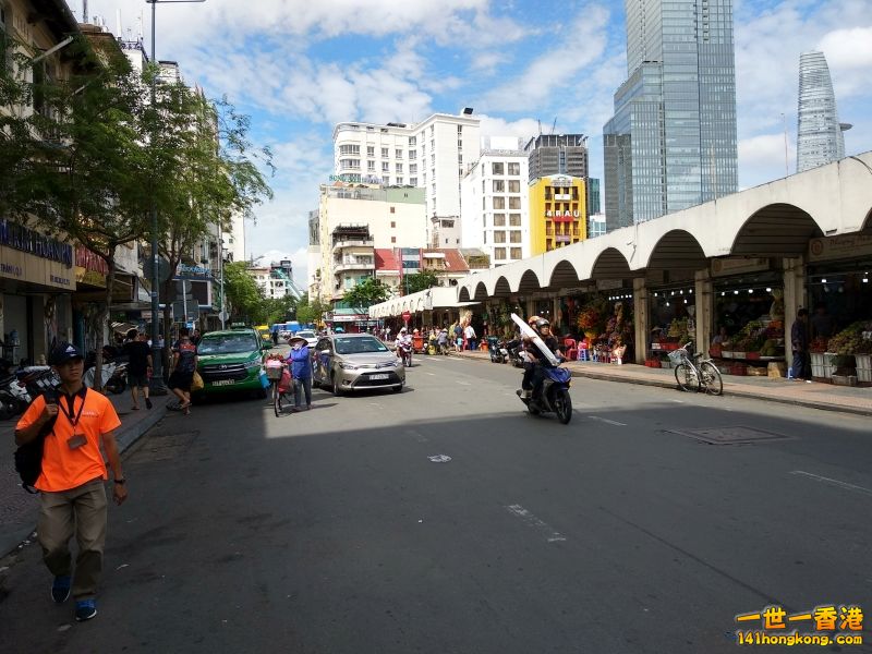 爽夠回酒店休息了!