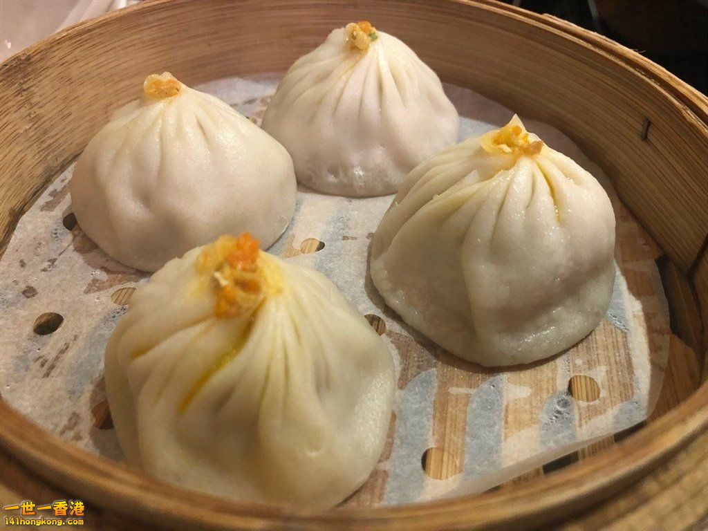 蟹粉小笼包.jpg