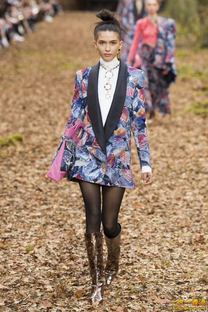 CHANEL06.jpg