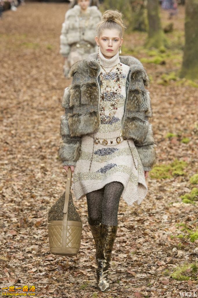 CHANEL08.jpg