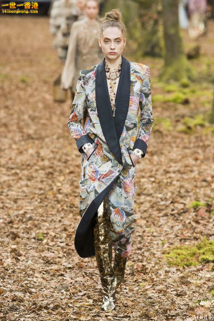 CHANEL11.jpg