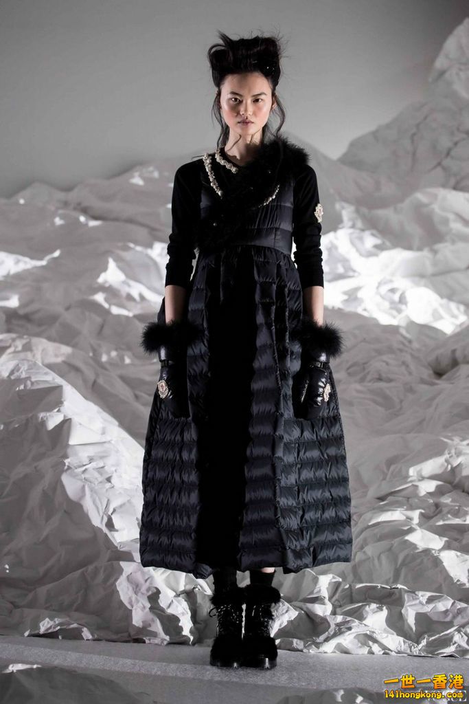 Moncler06.jpg