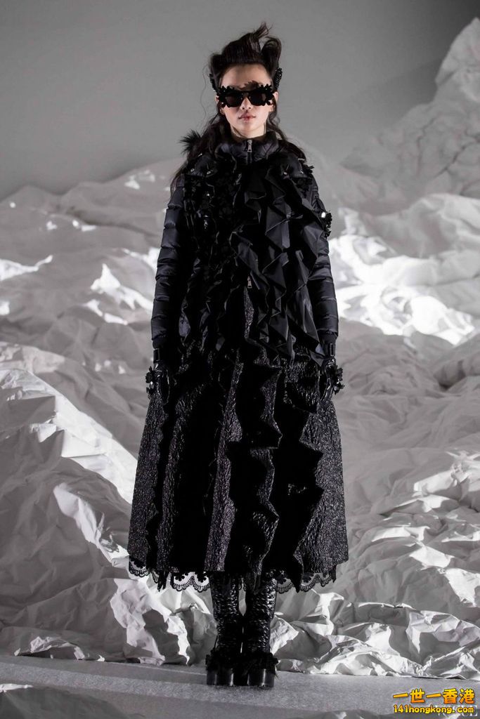 Moncler09.jpg