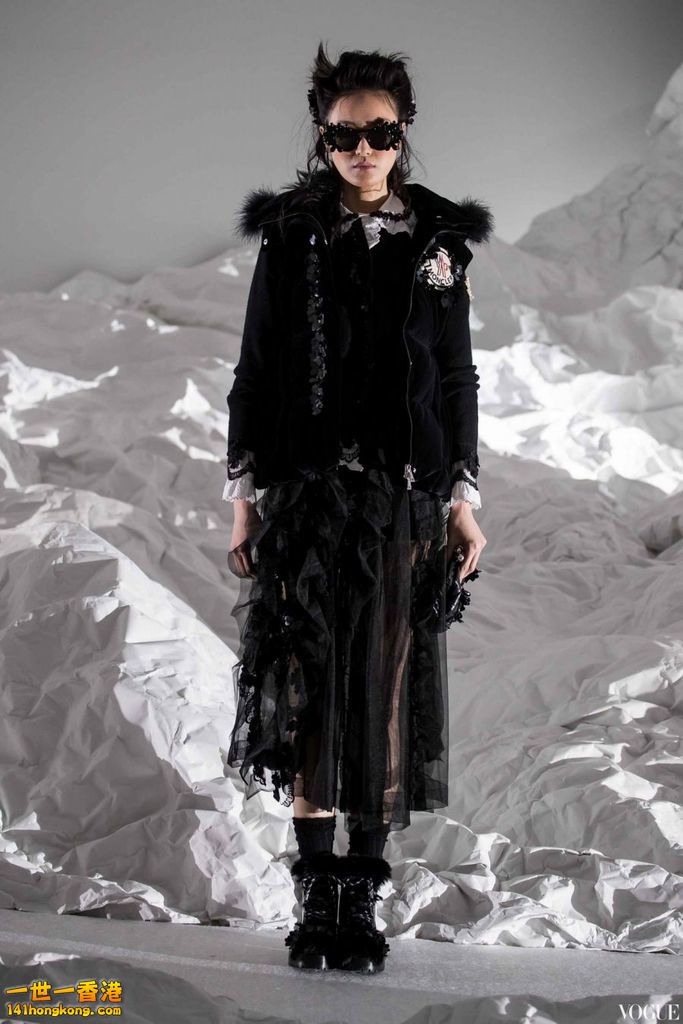 Moncler10.jpg