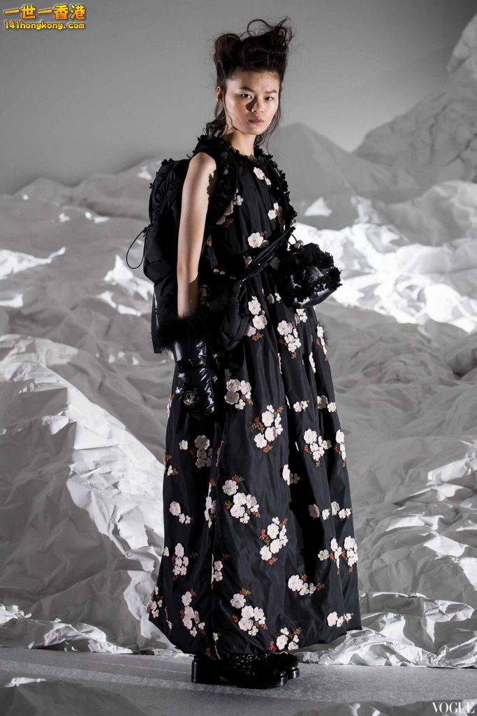 Moncler12.jpg