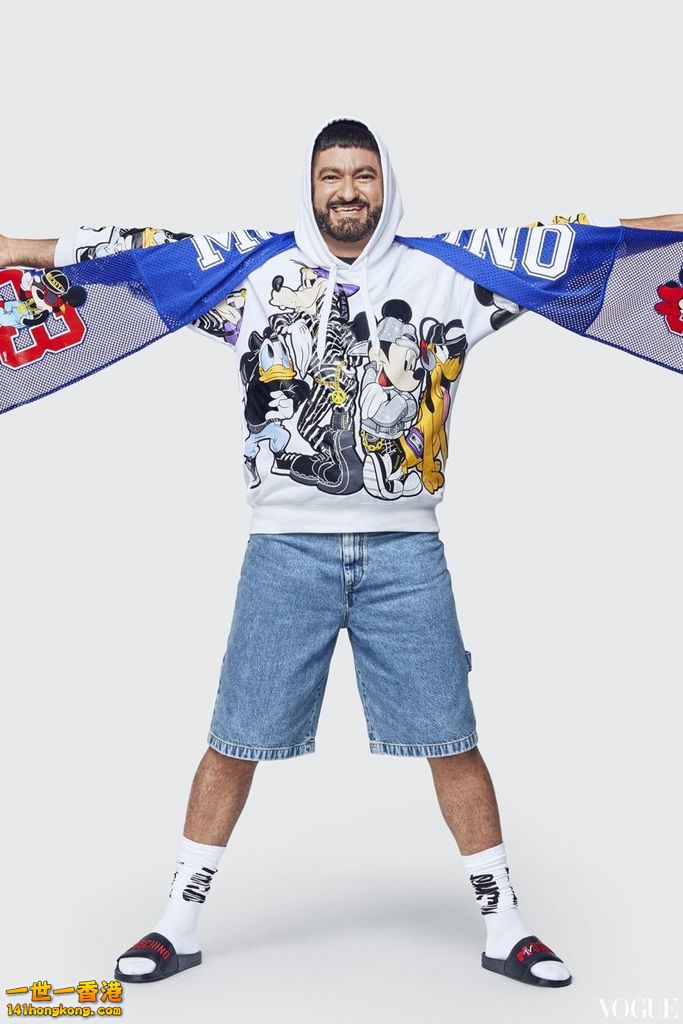 Moschino 22.jpg