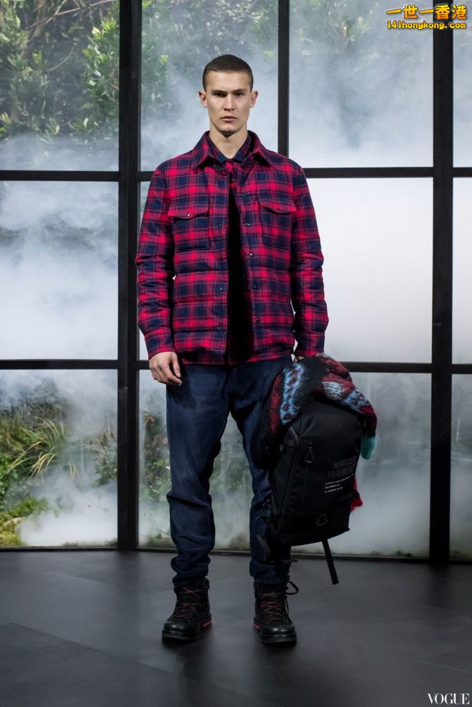 Moncler11.jpg
