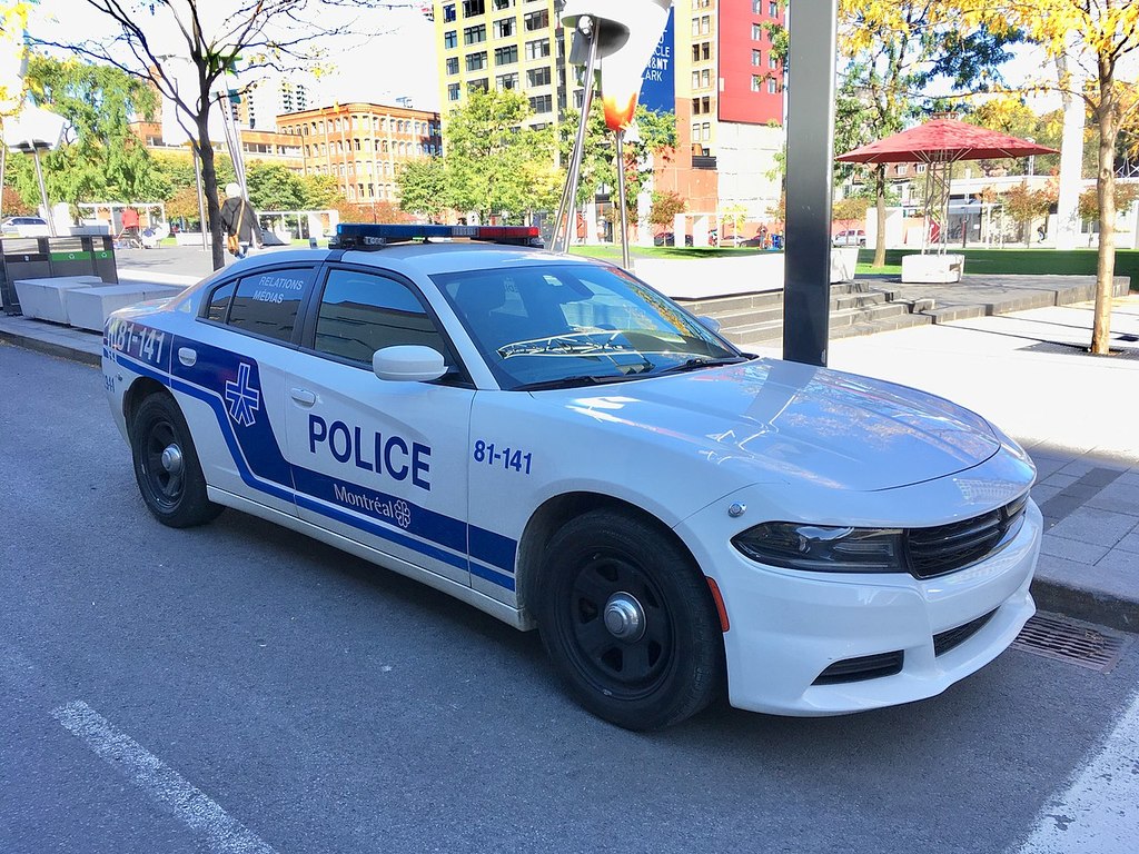 1280px-Mtlpolicecharger.jpg