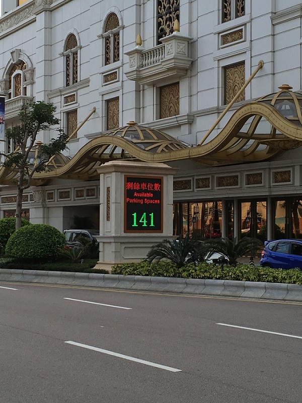 225038yb5os19y9stsabsl 800.jpg