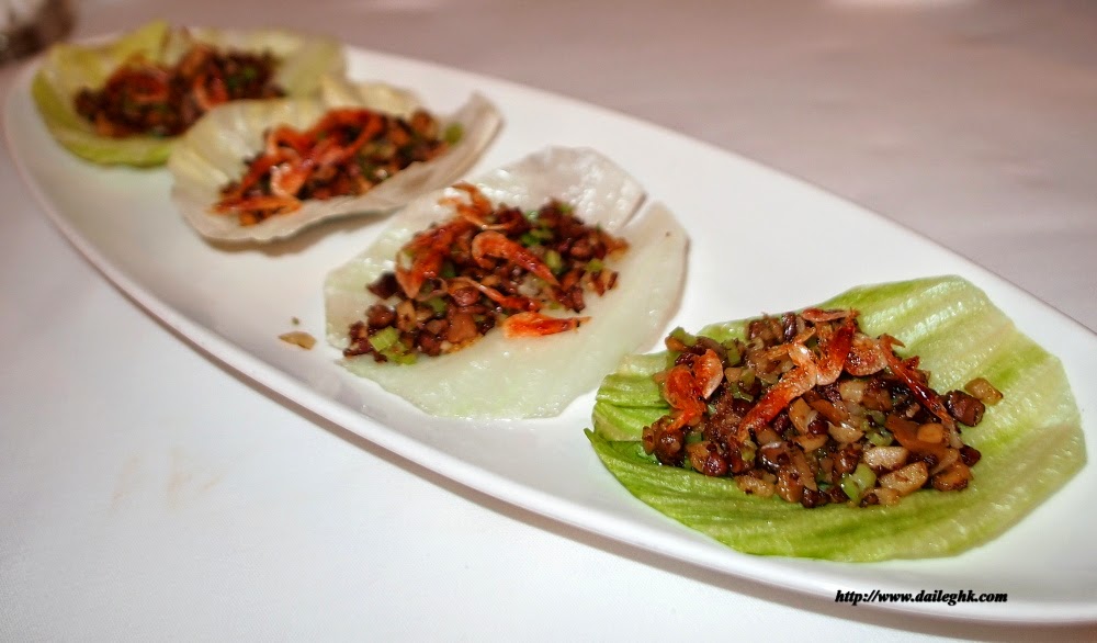 2014051206大班樓-櫻花蝦煙燻乳鴿鬆生菜包.jpg