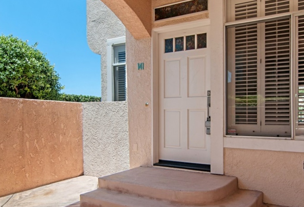 12 Carmel Country Rd..jpg