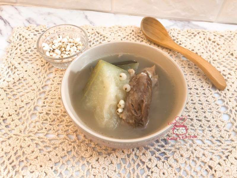 16. 冬瓜薏米鮑魚骨湯.jpg