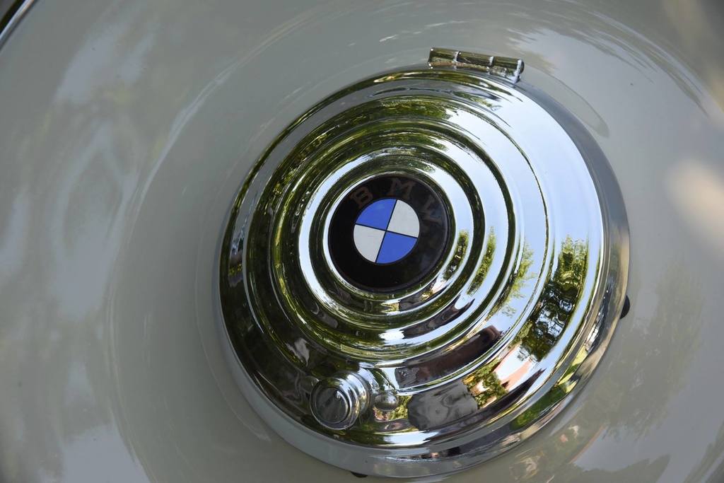 BMW 327 Sport Cabriolet i.jpg