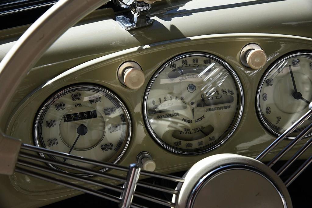BMW 327 Sport Cabriolet k.jpg