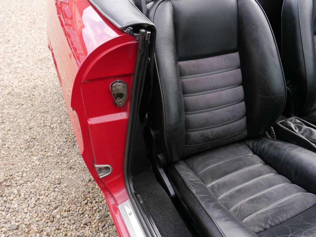 Alfa Romeo 2.000 Spider del 1992 006.jpg