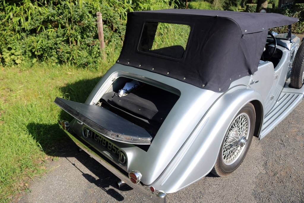 Alvis Speed Twenty Five del 1940 013.jpg