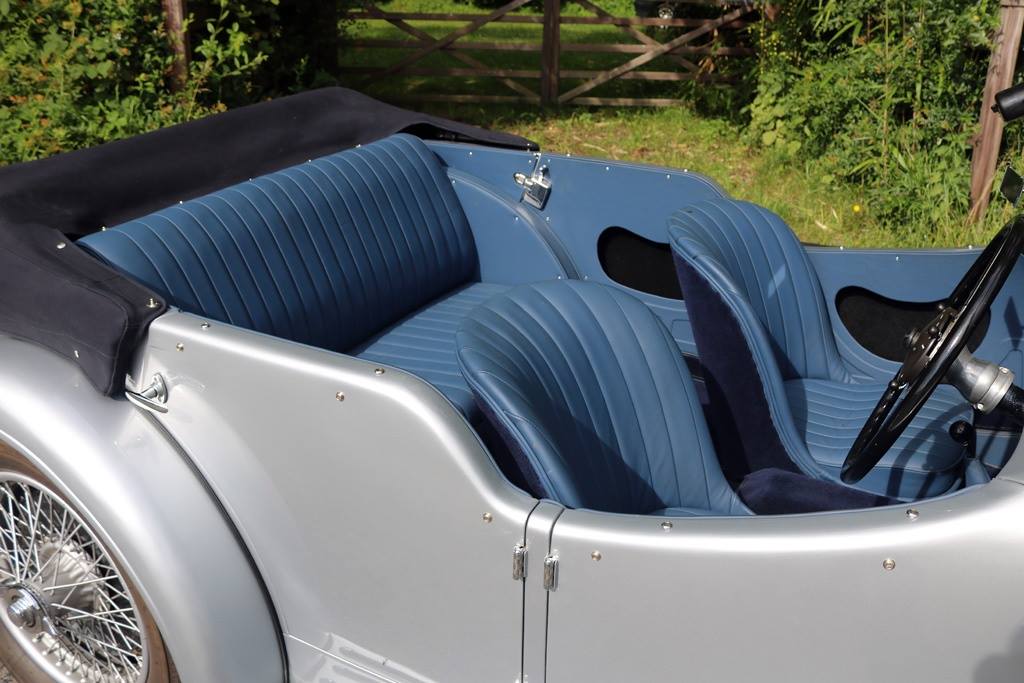 Alvis Speed Twenty Five del 1940 016.jpg