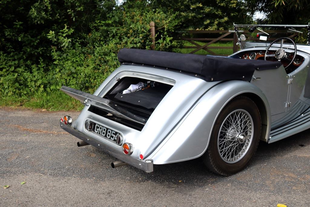 Alvis Speed Twenty Five del 1940 021.jpg