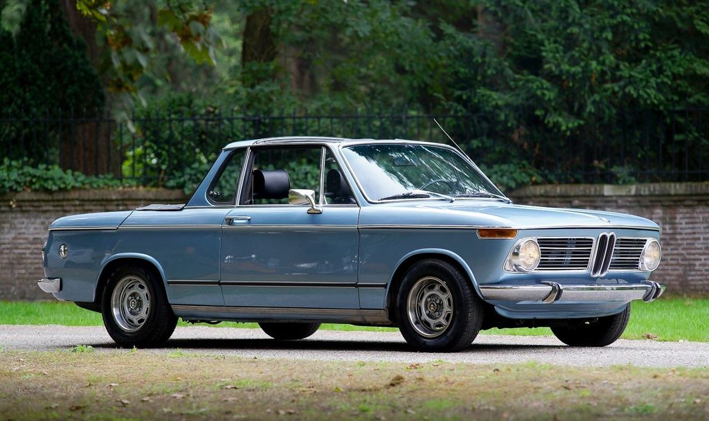 BMW 2002 Bauer del 1973 001.jpg