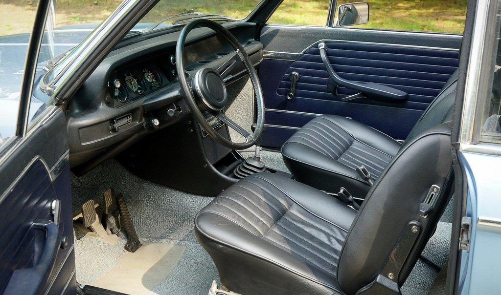 BMW 2002 Bauer del 1973 006.jpg