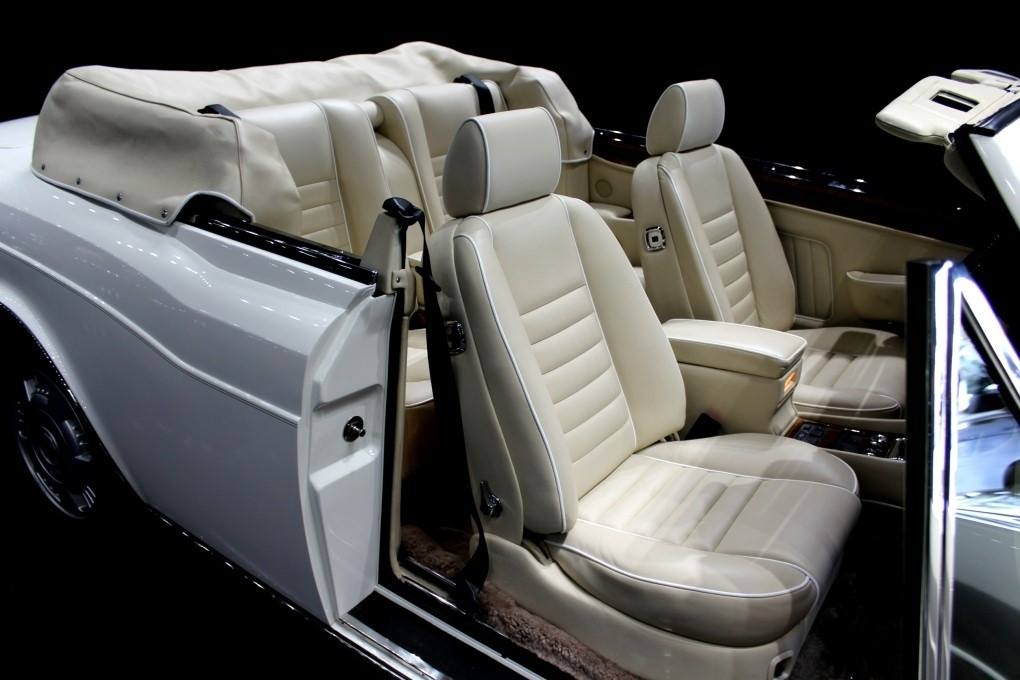 Bentley Continental del 1994 09.jpg