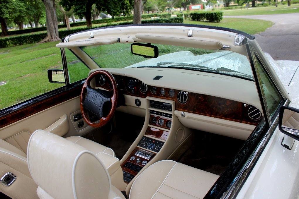 Bentley Continental del 1994 19.jpg