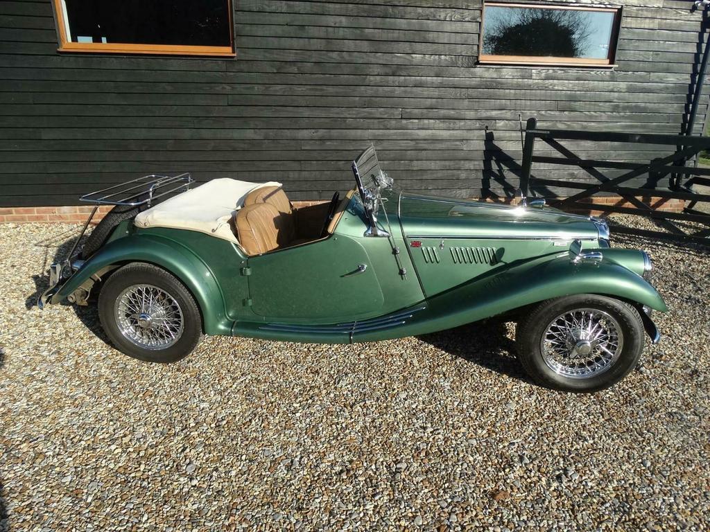 MG TF 1500 MANUAL 5 SPEED UPGRADED 1954 03.jpg
