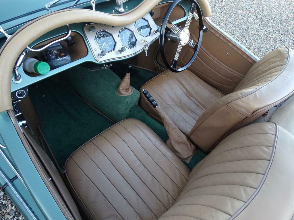 MG TF 1500 MANUAL 5 SPEED UPGRADED 1954 07.jpg